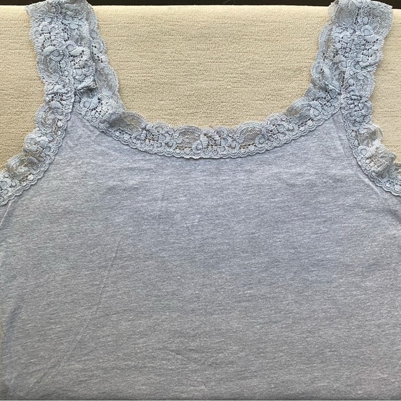Lace Trimmed Gray Tank Cami Size S - Picture 8 of 9